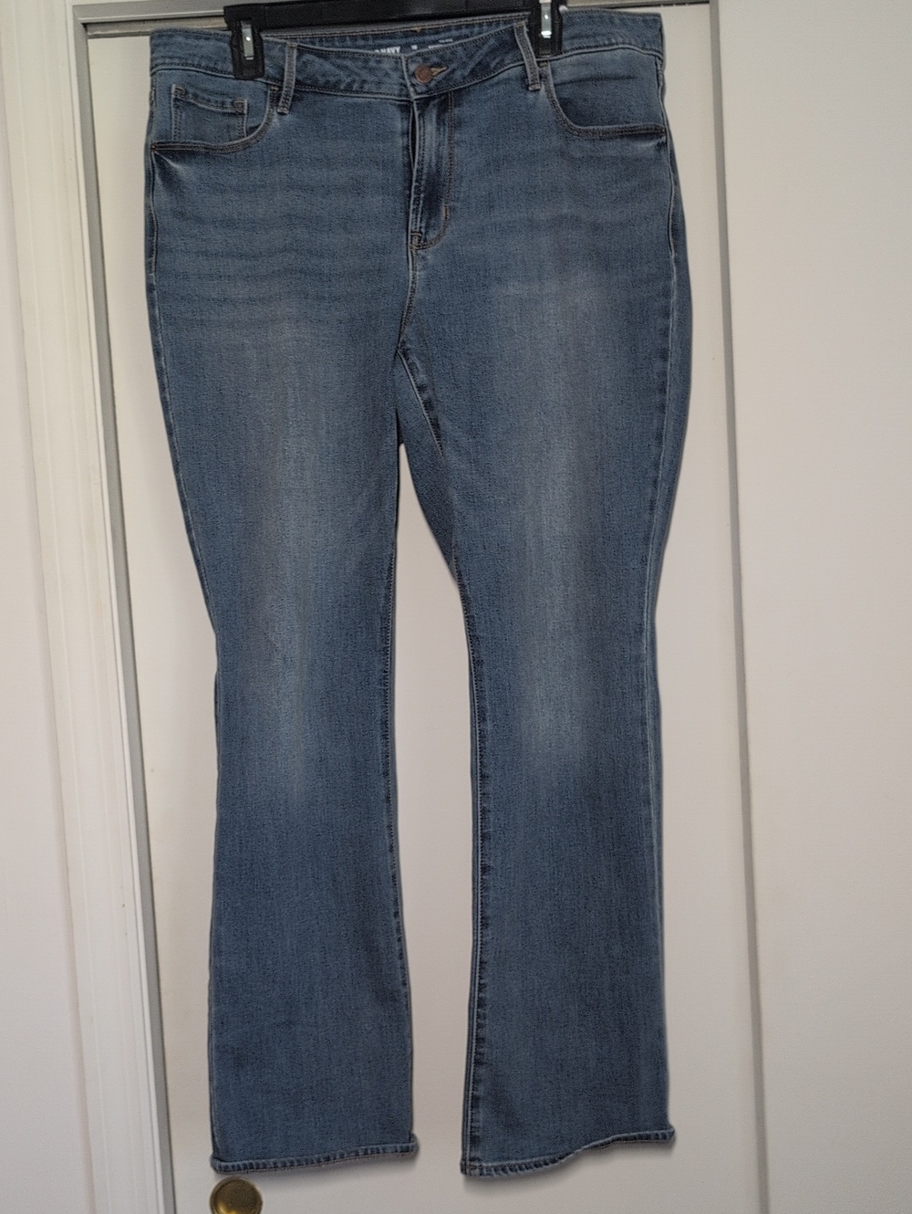 Old Navy Bootcut Mid-Rise Kicker Denim Jeans Size 16
